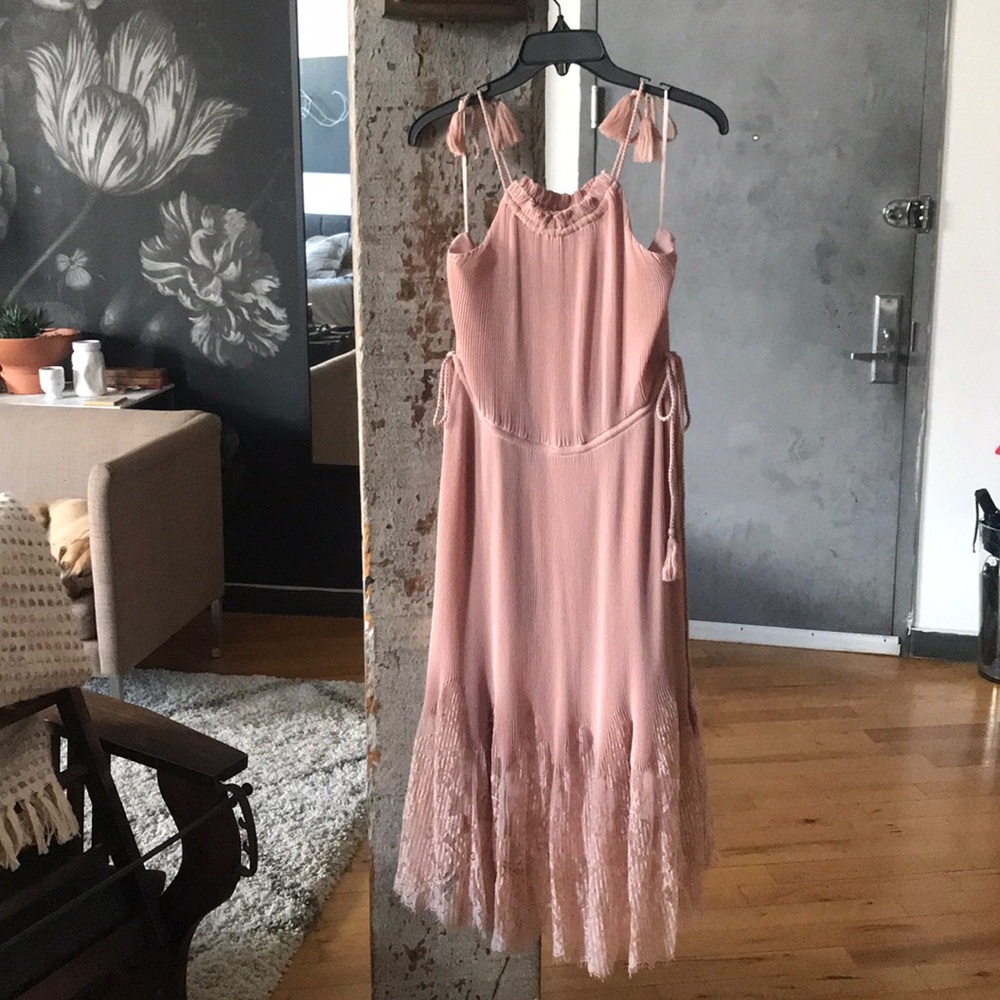 Blush drawstring dress with lace detailed hem